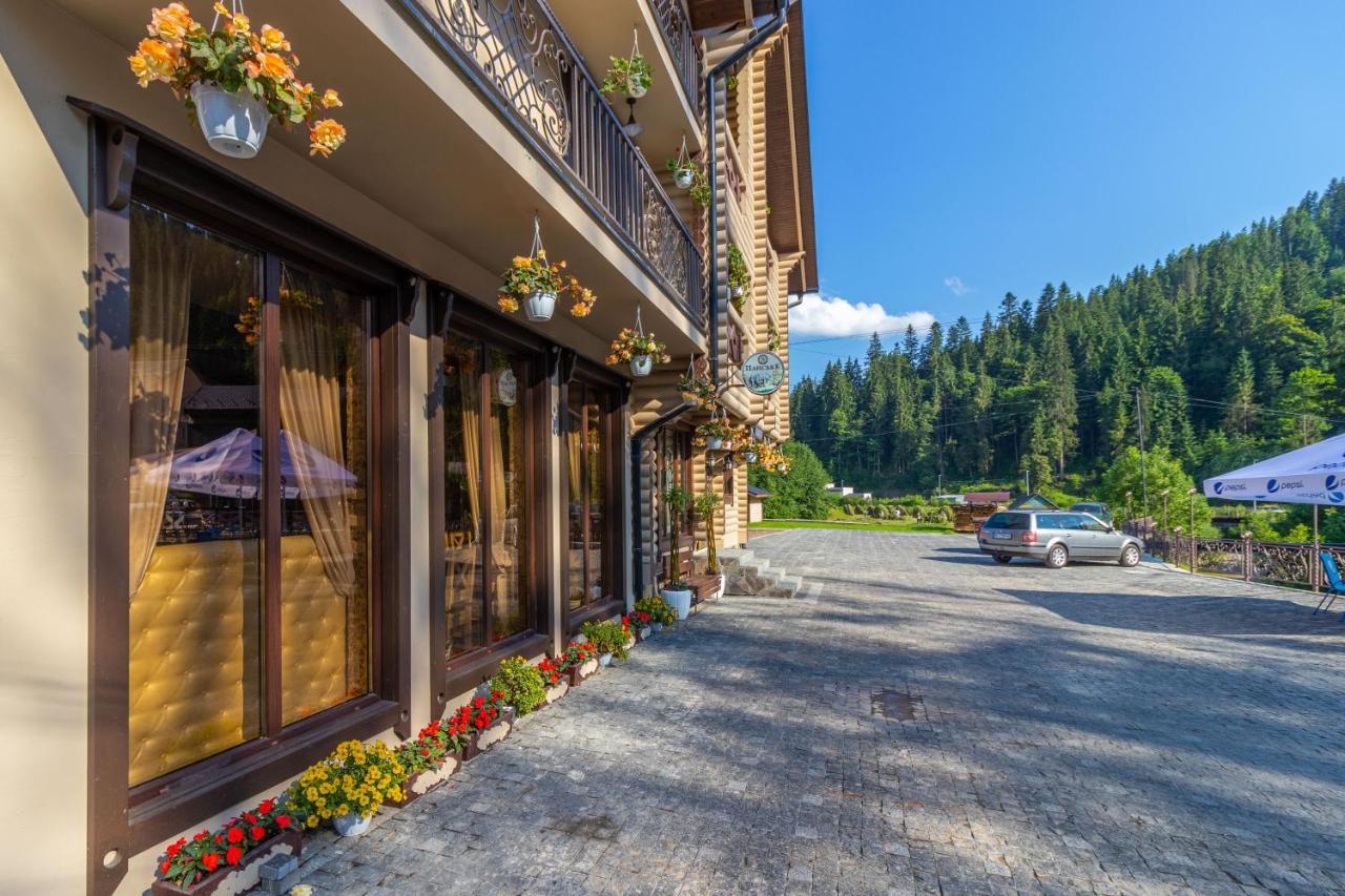 Guest House Turda Bukovel Eksteriør bilde