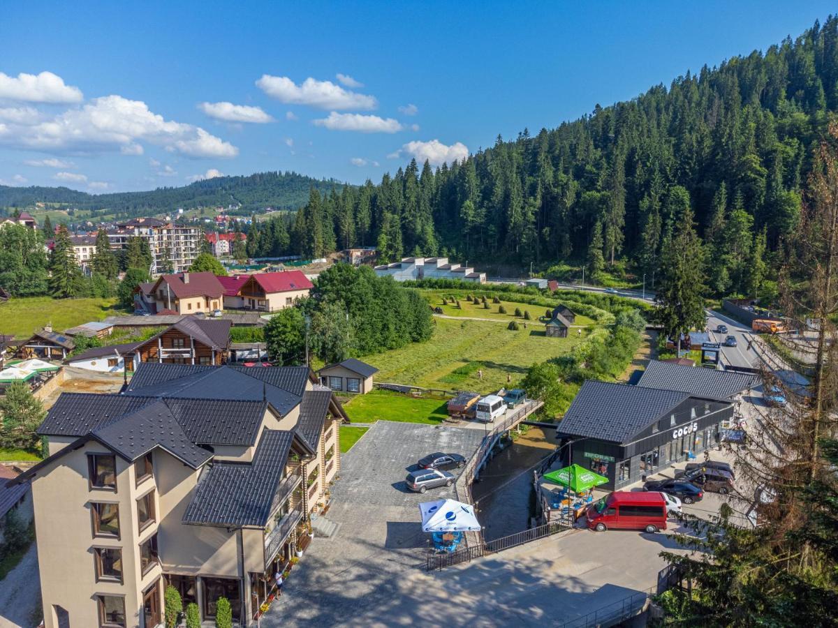Guest House Turda Bukovel Eksteriør bilde